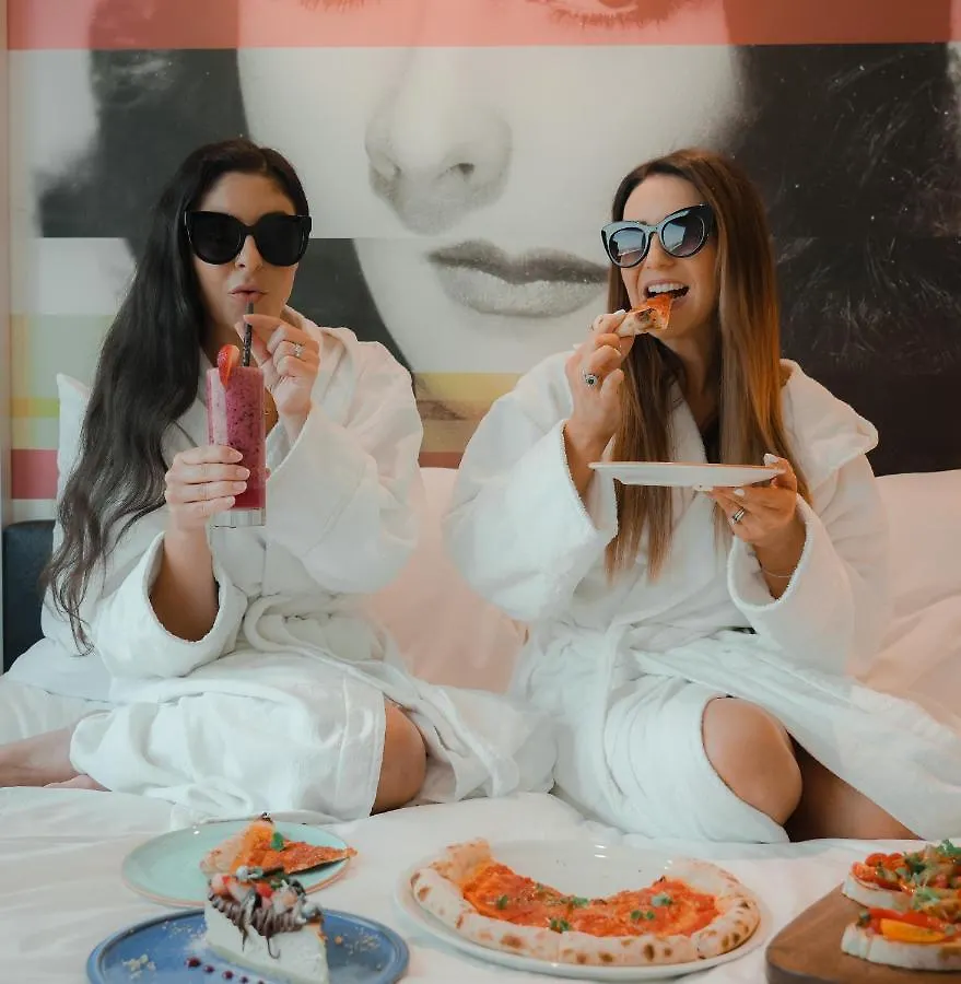 Studio One Hotel Dubai Emirati Arabi Uniti