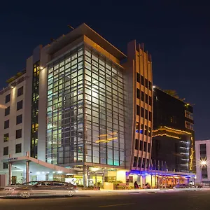 Aparthotel Mena Albarsha At The Mall