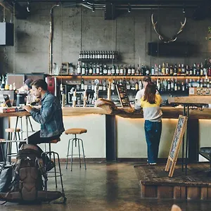 https://nui-hostel-bar-lounge.alltokyohotels.com
