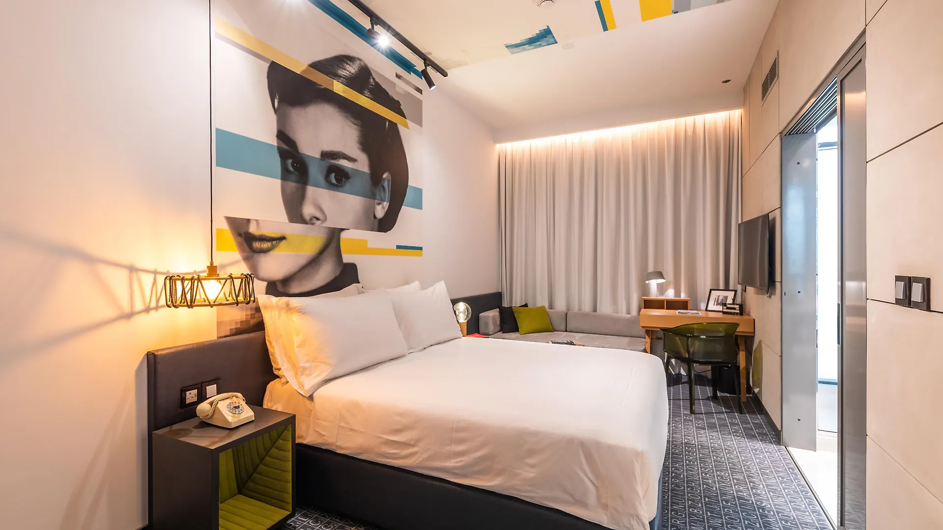 Studio One Hotel Dubai